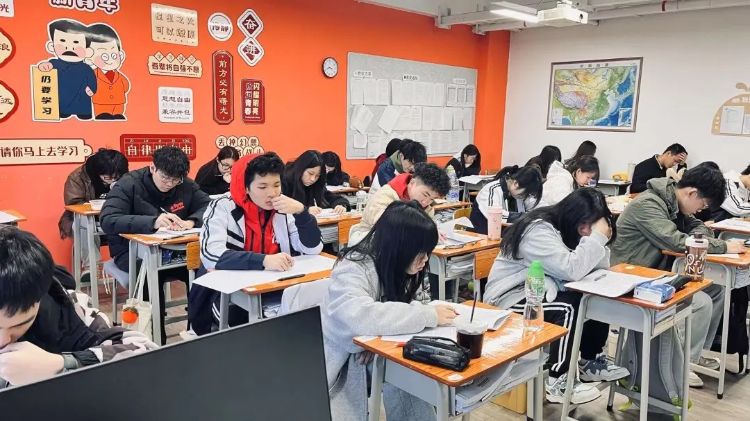 有志愿填报服务的港澳台联考培训学校